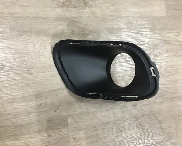 Заглушка ПТФ бампера переднего левая Signeda PCR99043CAL цена, от 9.32 USD