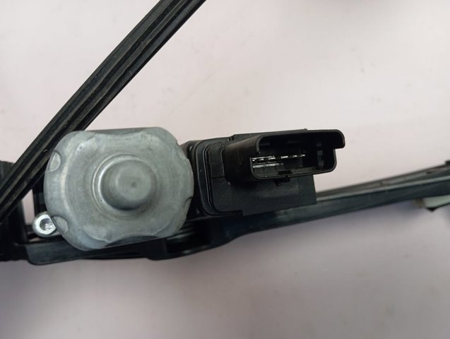 Купить 9810488980 Peugeot/Citroen Подъемник механический ветрового стекла