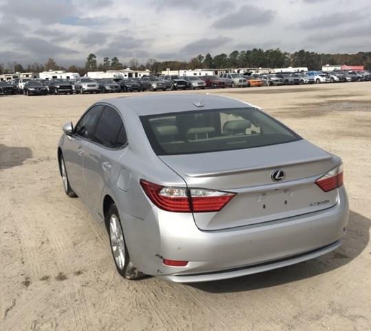 Колесная ниша Toyota 5831133090 цена, от 248.93 USD