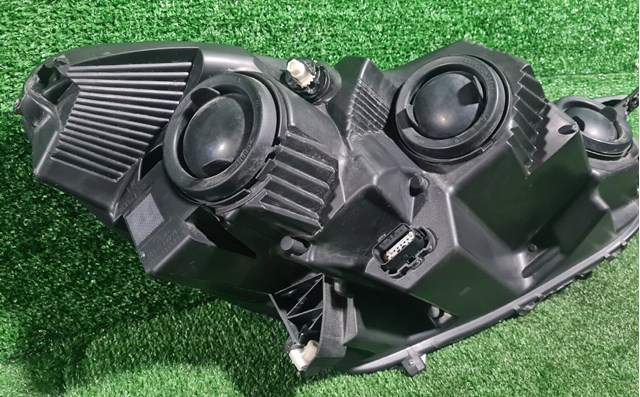 LJ6B13W029BF Ford Фара передняя правая