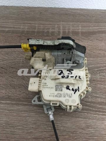 8K0839016E Porsche Замок двери задней правой