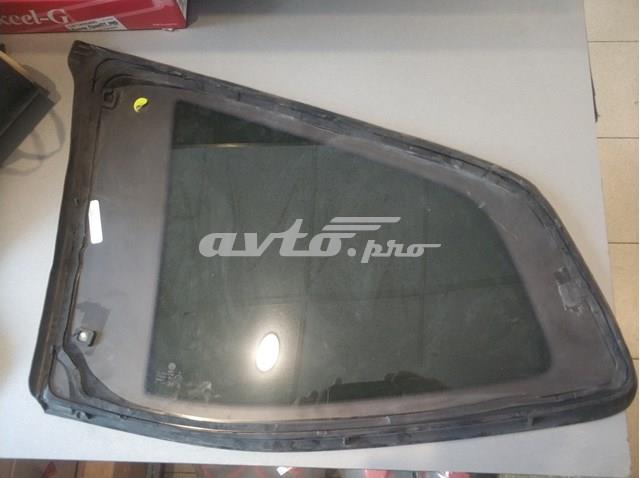 3CN845298FNVB VAG Стекло багажного отсека, правое