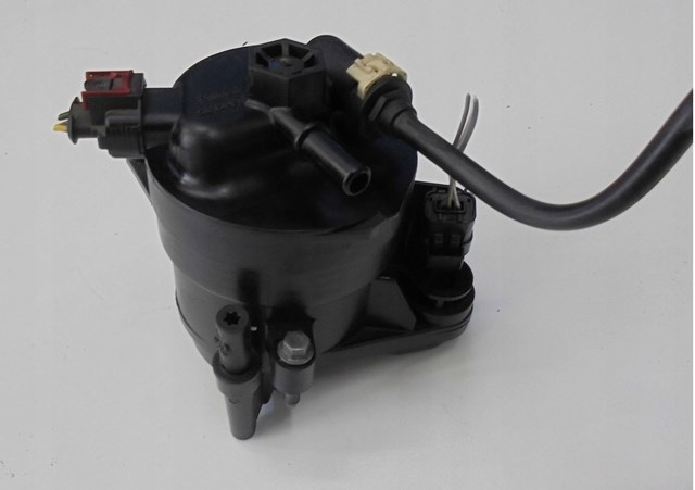 F1FQ9A072AC Ford Кронштейн топливного фильтра