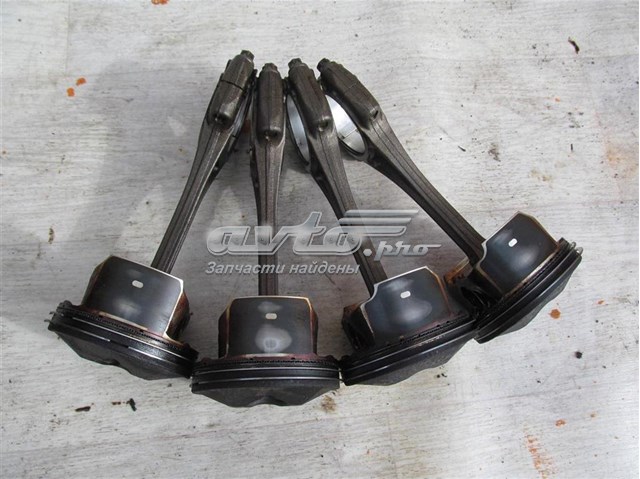 Поршни стандартные (комплект) PYY111SA0 Mazda