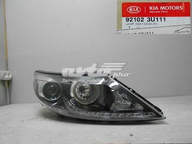 Правая фара 921023U111 Hyundai/Kia