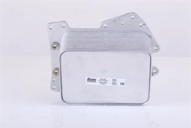 Радиатор масляный холодильник Resqparts RPLR022895