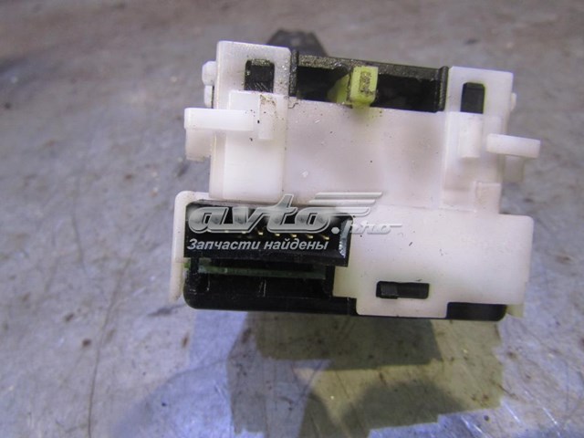Левый подрулевой переключатель 25540EB301 Nissan/Infiniti