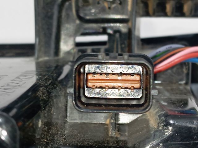  92402R2000 Hyundai/Kia