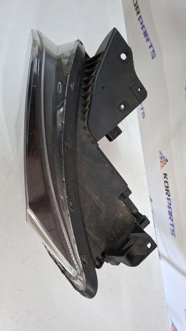 Правая фара 92102AT000 Hyundai/Kia