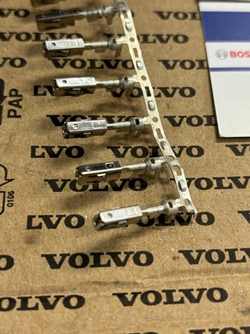 984975 Volvo 