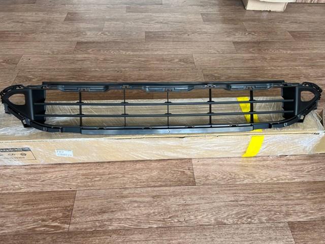 Решетка бампера переднего центральная FPS FP5081919 цена, от 31.81 USD