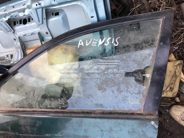 Porta dianteira esquerda Toyota 6700205030