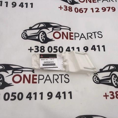 6400A323 Mitsubishi Крепление фары передней, левой