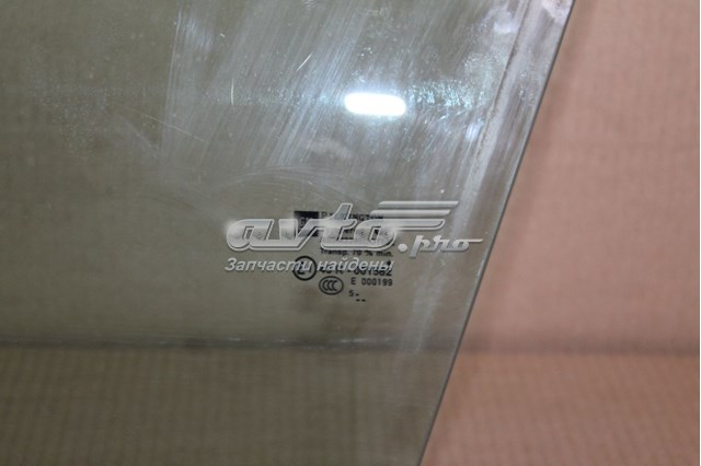 Стекло двери передней левой 93183266 Opel