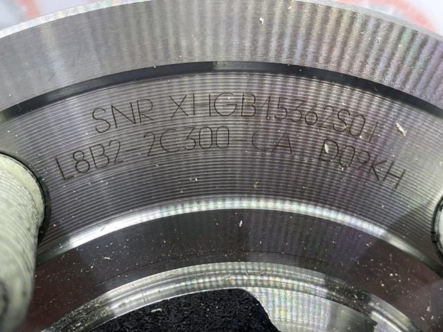 LR146814 Land Rover Ступица колеса передняя