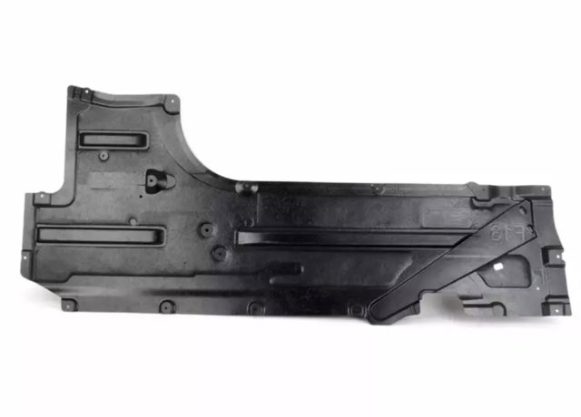 51757244186 BMW Защита днища правая