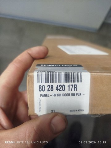Купить 802842017R Renault (RVI) Молдинг крыши передний правый