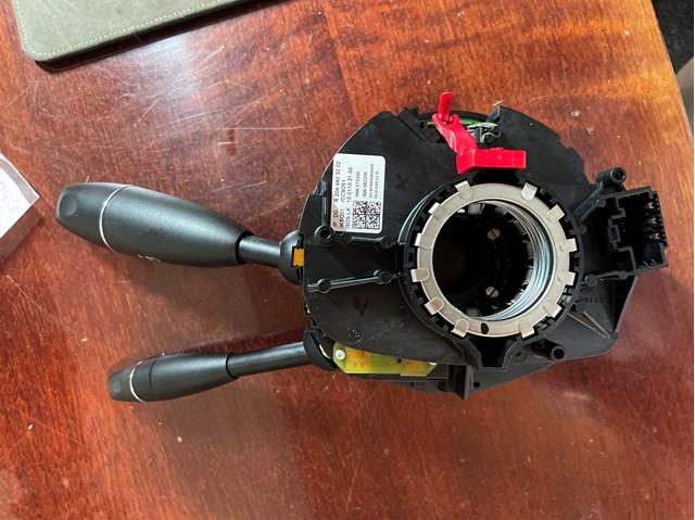 Comutador instalado na coluna da direção, montado Mercedes C  W204