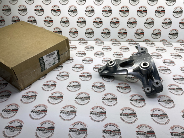  Land Rover LR181144