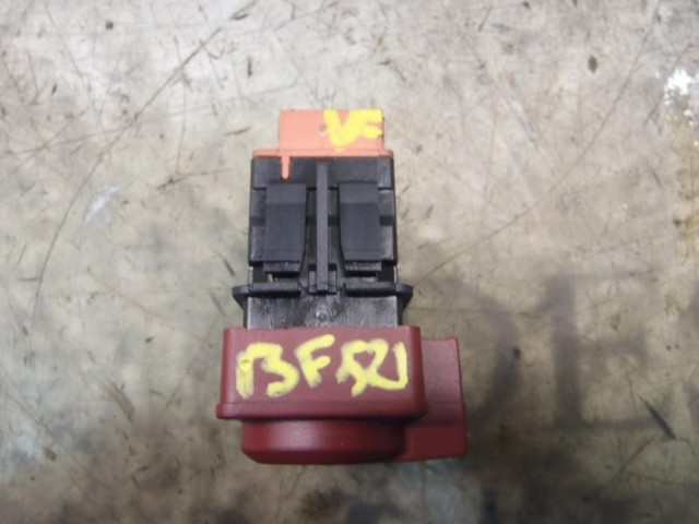 Botão de ativação do sinal de emergência para Citroen C4 I LC