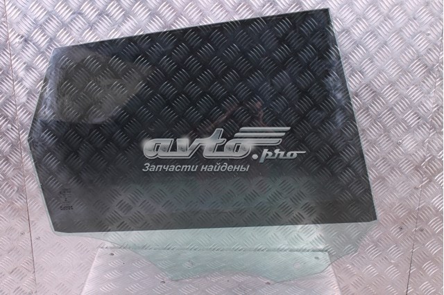 LR043950 Land Rover Стекло задней правой двери