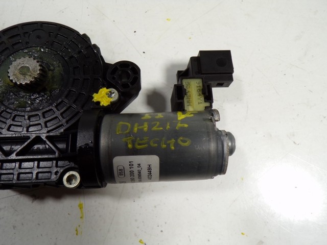  Mercedes 0390200101