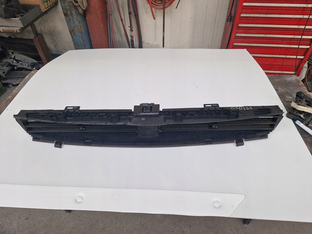 Диффузор радиатора охлаждения нижний BMW 7497285 цена, от 140.63 USD