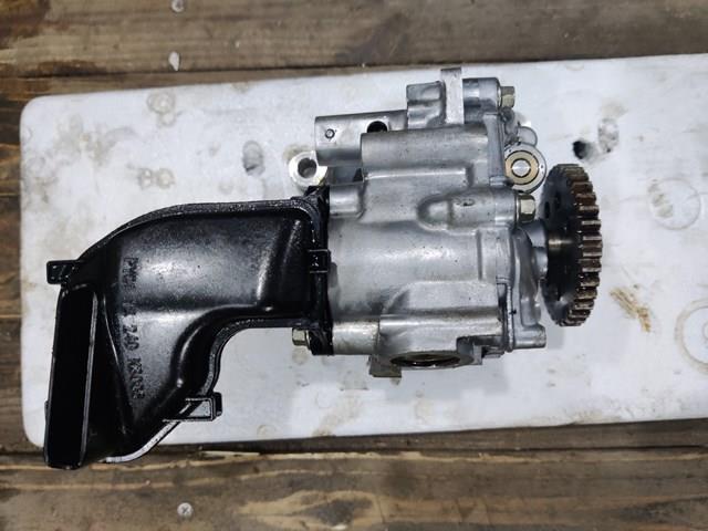 Купить PY0114100 Mazda Насос маслозакачивающий
