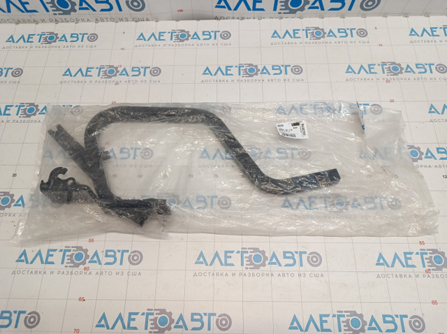 Купить GMD952710 Mazda Завеса крышки багажника