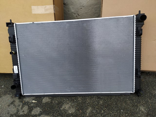 Купить 214106RR0B Nissan/Infiniti Радиатор водяной