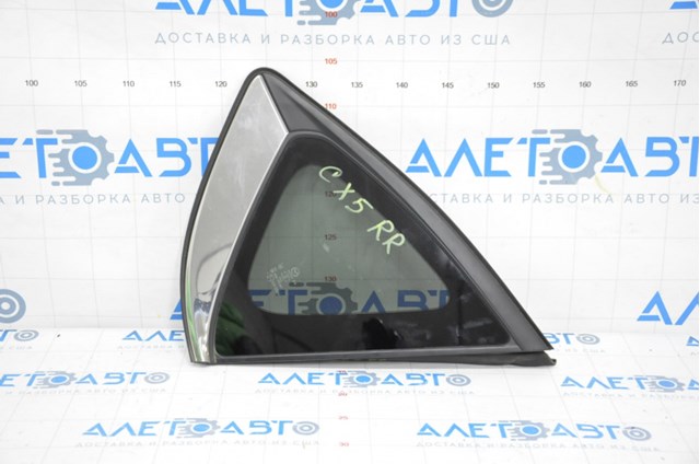 KB7W62950A Mazda Стекло багажного отсека, правое