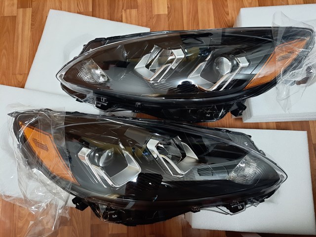 Правая блок фара TYC FP2846R2T цена, от 489.84 USD