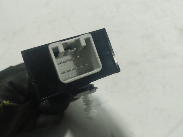 Купить LR079063 Land Rover 