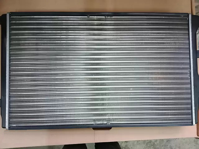 955508A1 Polcar Радиатор основной