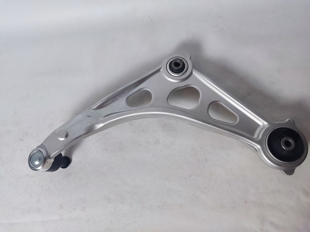 Передний нижний рычаг Nissan/Infiniti 545006CA0A