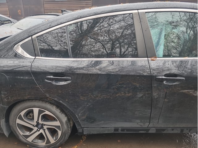 Дверь задняя правая 60409AN04A9P Subaru