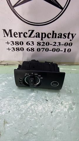 Переключатель света фар на "торпедо" Mercedes A1645450304