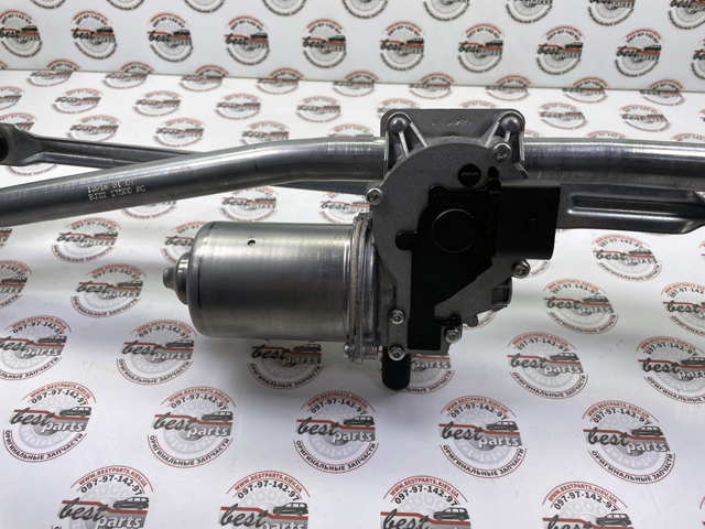 Трапеция щеток лобового стекла Land Rover LR078300 цена, от 254.24 USD