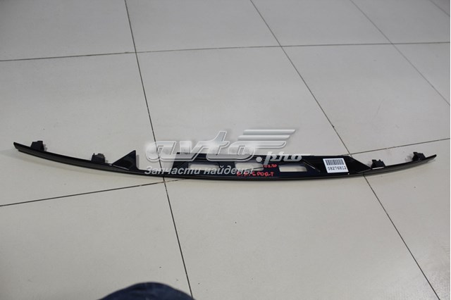 LR045167 Land Rover Молдинг крышки багажника