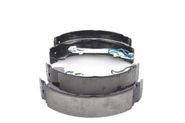 986487703 Bosch Барабанные тормозные колодки