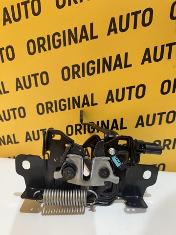 Замок крышки капота Mazda BDFW56620C