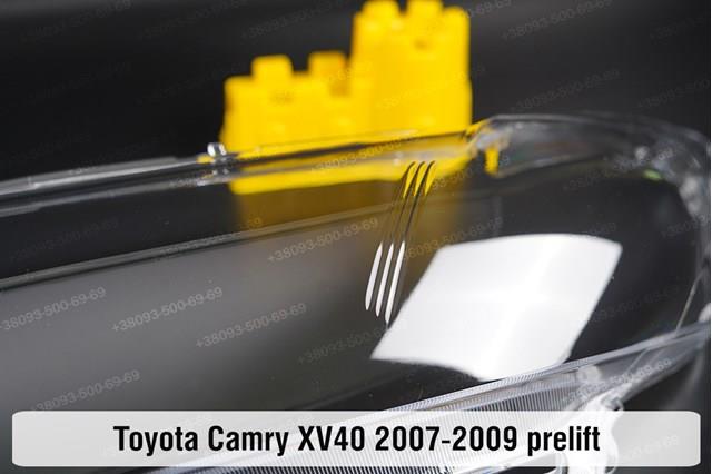 Правая фара 8113033610 Toyota