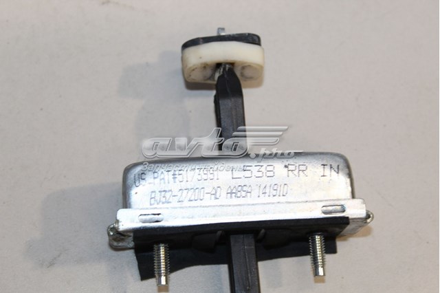  Land Rover LR027611