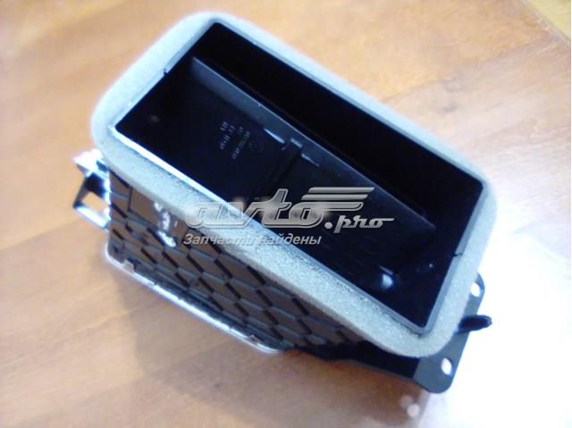 Решетка вентиляции салона на "торпедо" правая Land Rover LR084735 цена, от 21.61 USD