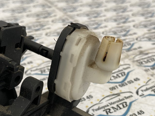 Trinco de fecho de porta-malas (de 3ª/5ª porta traseira) Mercedes A  W168