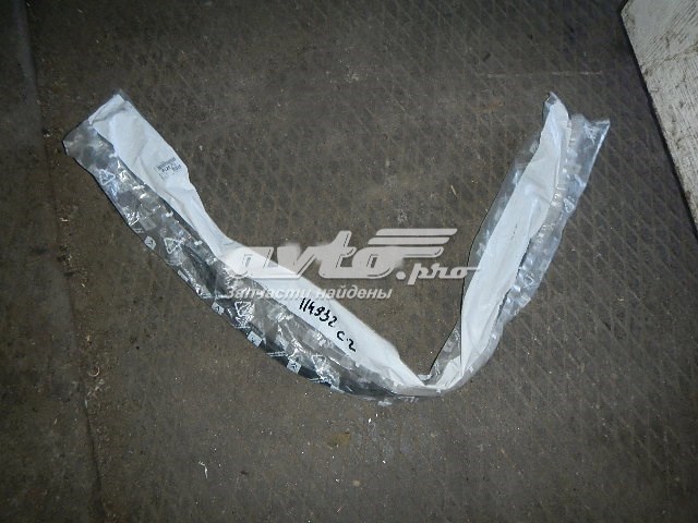 Cubierta parabrisas superior 8120F2 PEUGEOT