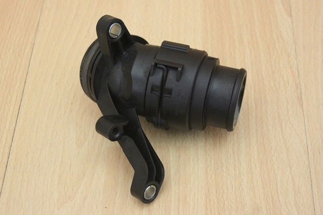 9X2Q8A544BA Land Rover 