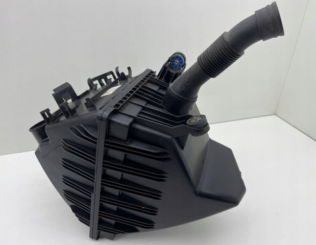 Корпус воздушного фильтра в сборе BMW 13717642403 цена, от 345.58 USD