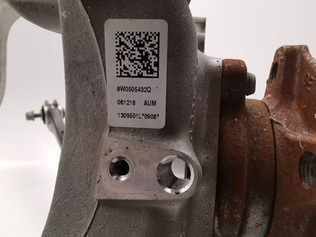 8W0505436AA VAG Цапфа правая