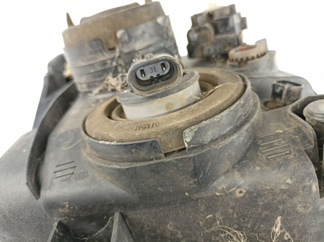 Фары Isuzu 8973886682